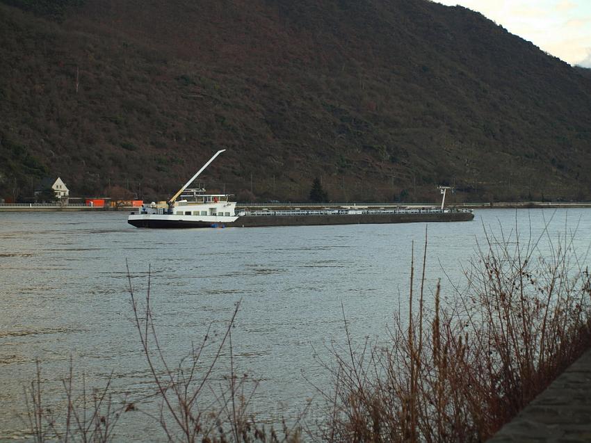 Schiff gesunken St Goarhausen Loreley P354.jpg